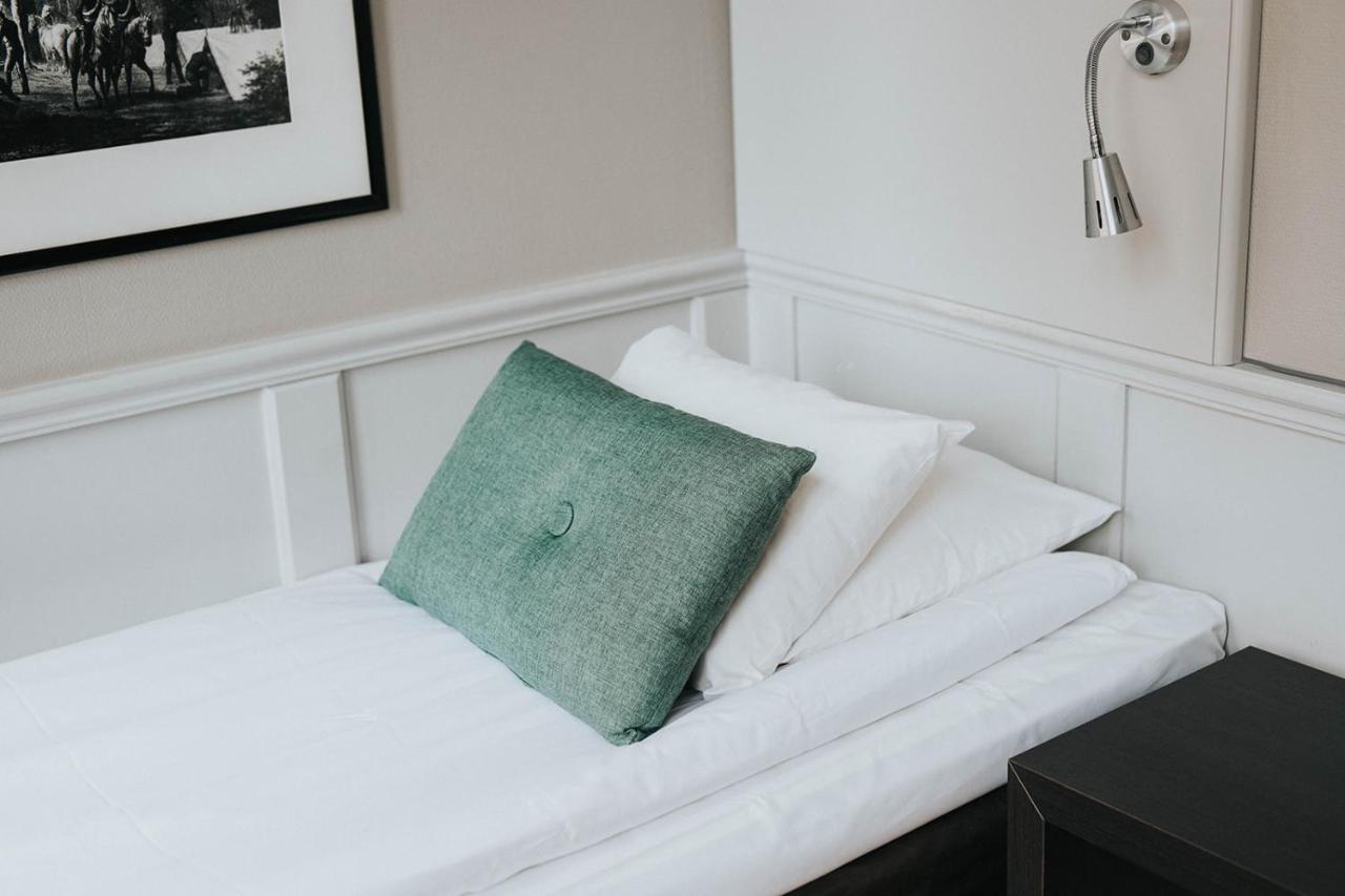 Home Hotel Majoren Skövde Buitenkant foto